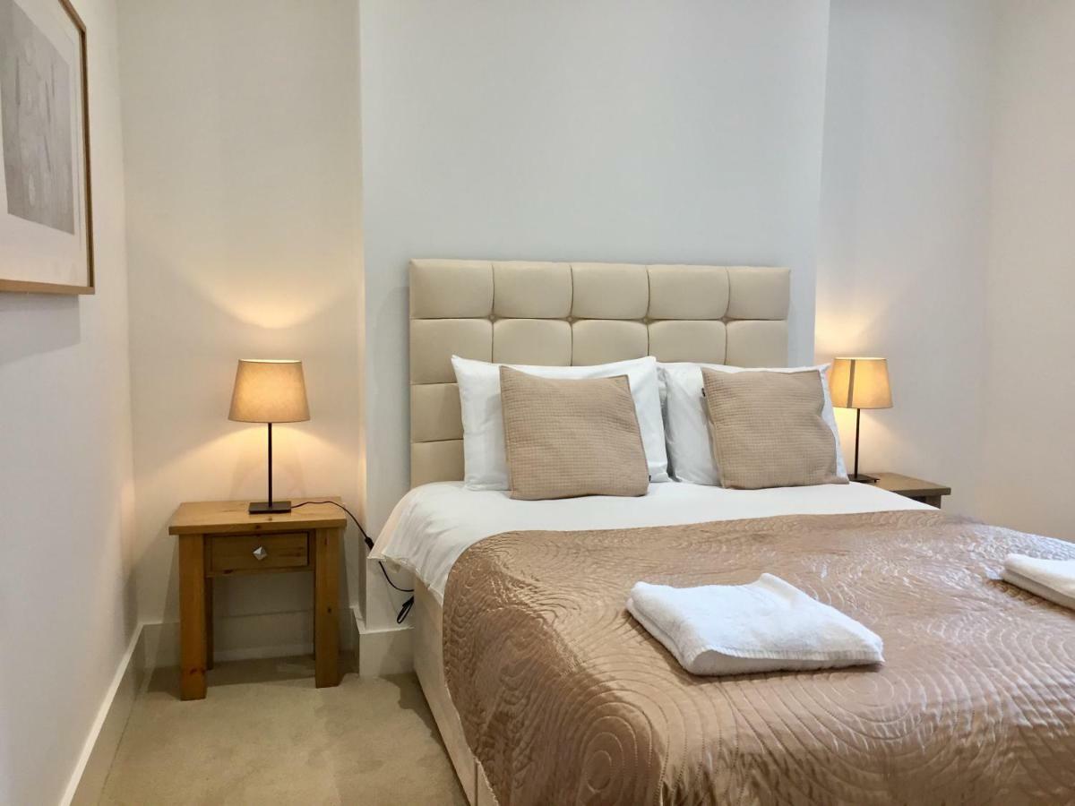 Stylish Apartment In Victoria London Kültér fotó