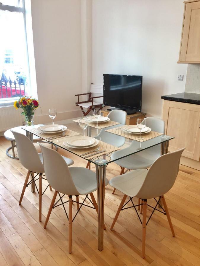 Stylish Apartment In Victoria London Kültér fotó